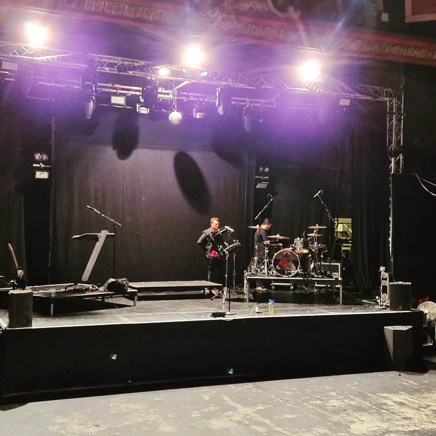 @neonfieldsband pre-production day at Komedia preparing the the 21st! Who's coming?!

#livemusic #livestream #bathmusic #bathmusicscene